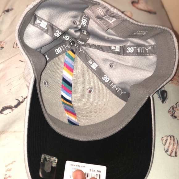 Hat - Picture 3 of 3